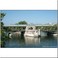 06-76 Pont Bir Hakeim 2011-07-30 01.jpg